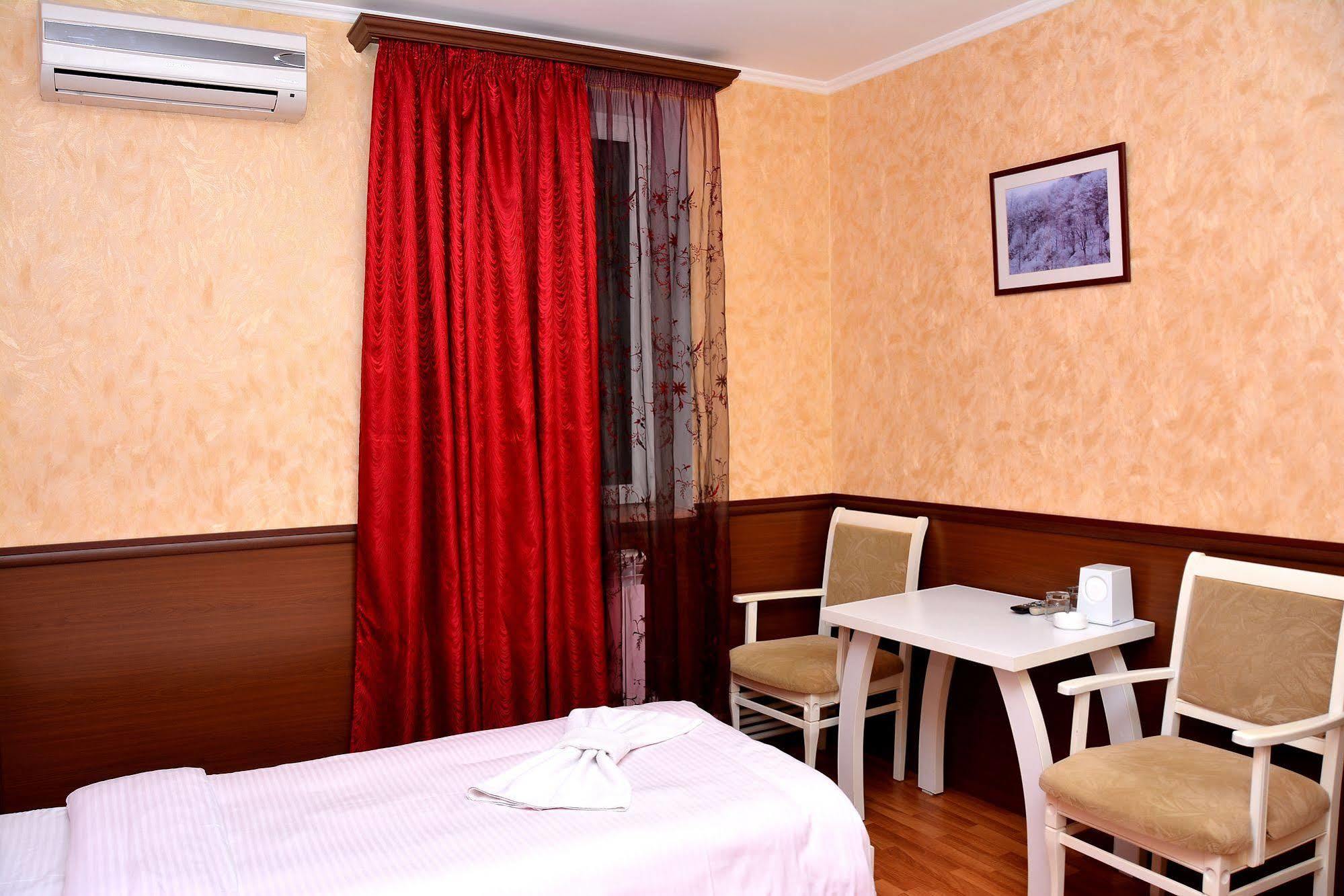 Vayk Hotel Eksteriør bilde