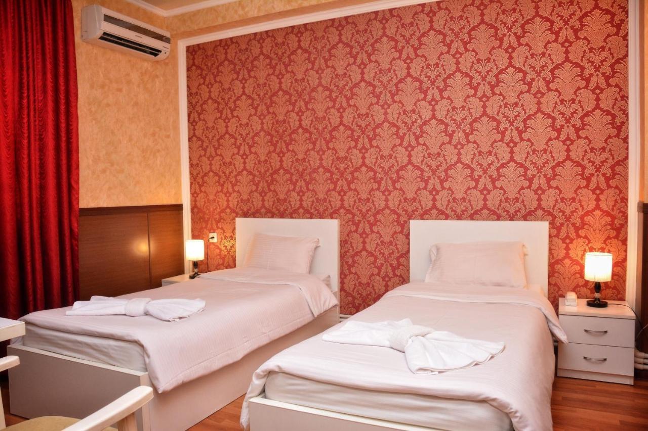 Vayk Hotel Eksteriør bilde
